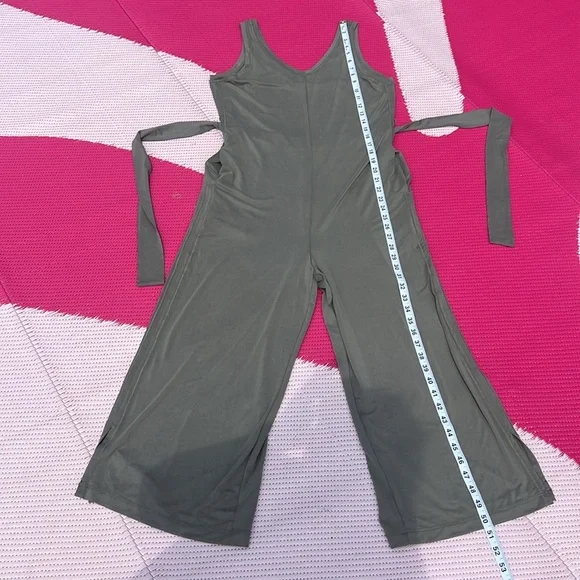 Zyia activewear jumpsuit size M NWT - Picture 3 of 11